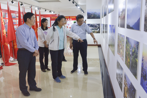 >浓浓深情寄学院 谆谆教诲嘱发展——河南省委常委、组织部部长夏杰到学院视察指导